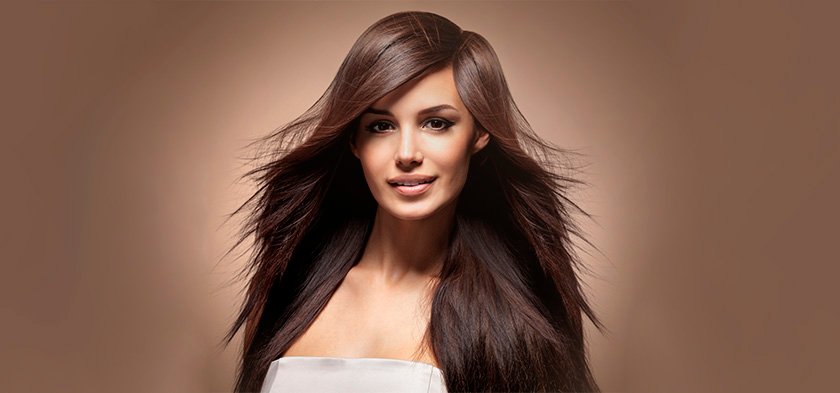 девушка с длинными волосами