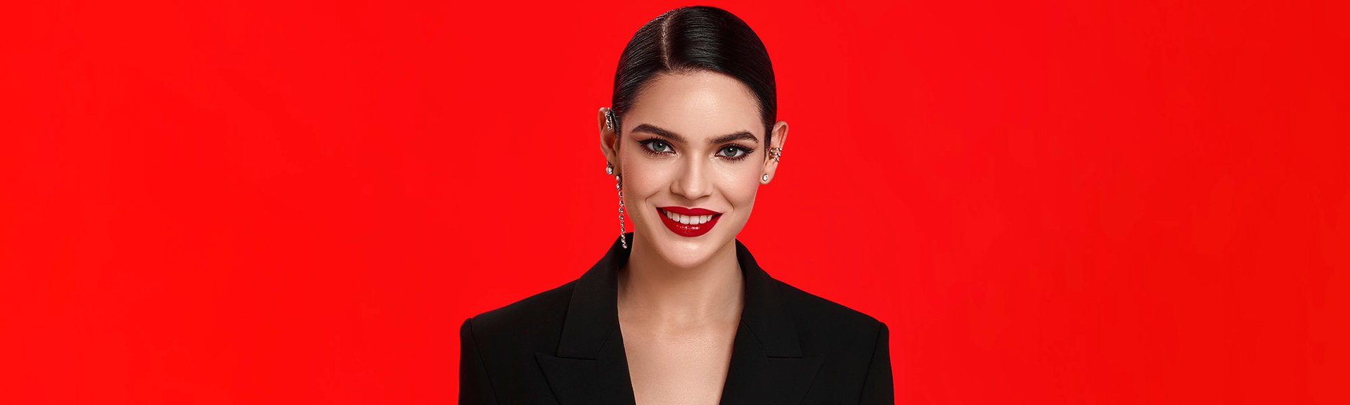 красная помада