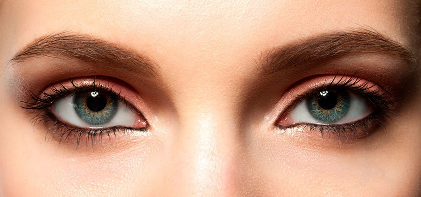 как прокрасить внутренее веко