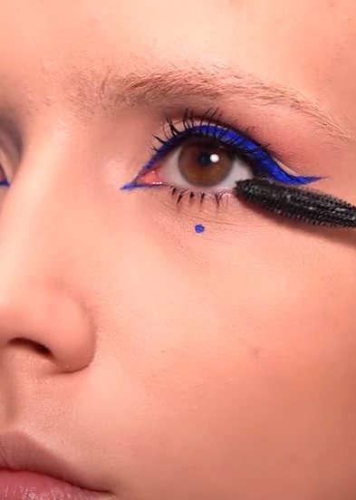 тушь для ресниц нанесение