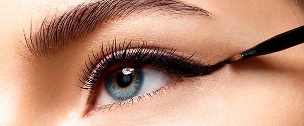 как правильно рисовать стрелки тенями для век